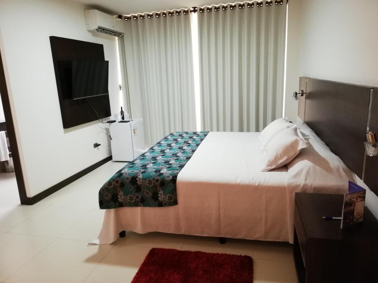 Mai Suites Apart Hotel Santa Cruz de La Sierra Eksteriør billede